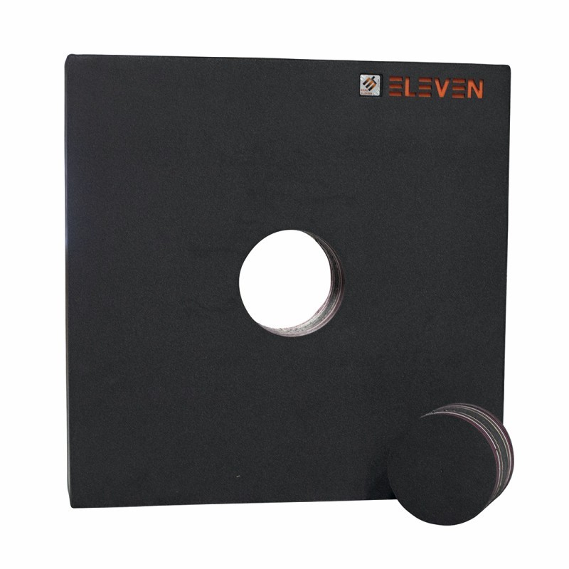 Onze cibles en mousse polyuréthane 100x100x17cm + 1 perçage de 24,5cm